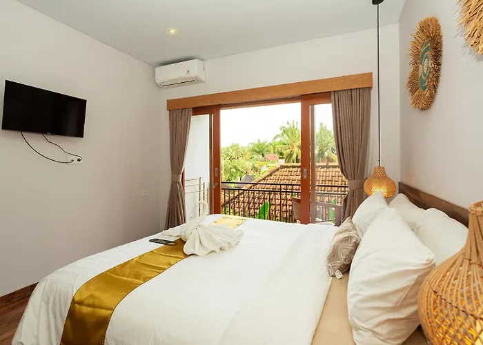 Graha Shanti Pensión 4*