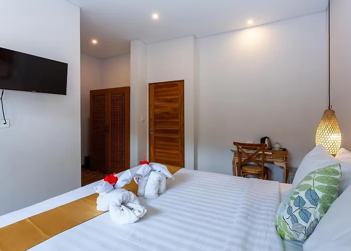 Graha Shanti Pensión 4*