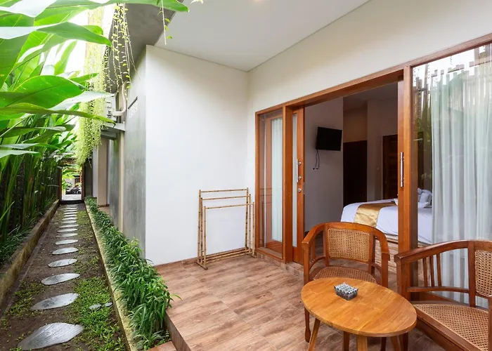 Pensión Graha Shanti 4*