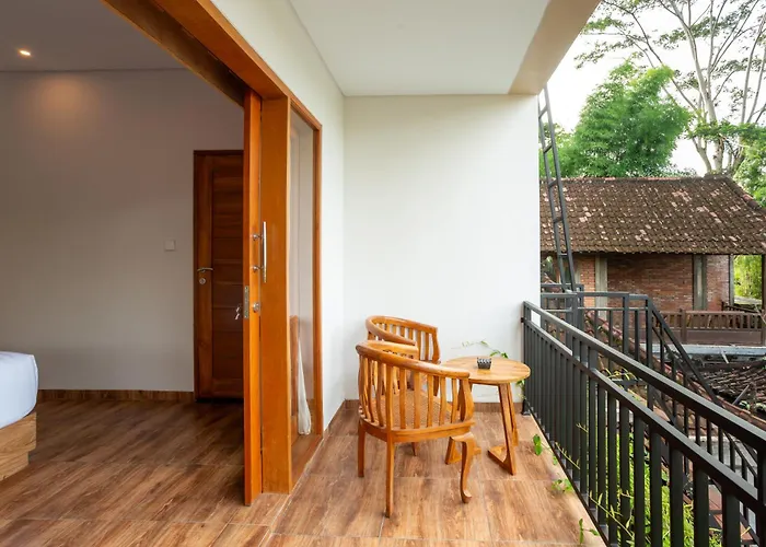 Pensión Graha Shanti 4*